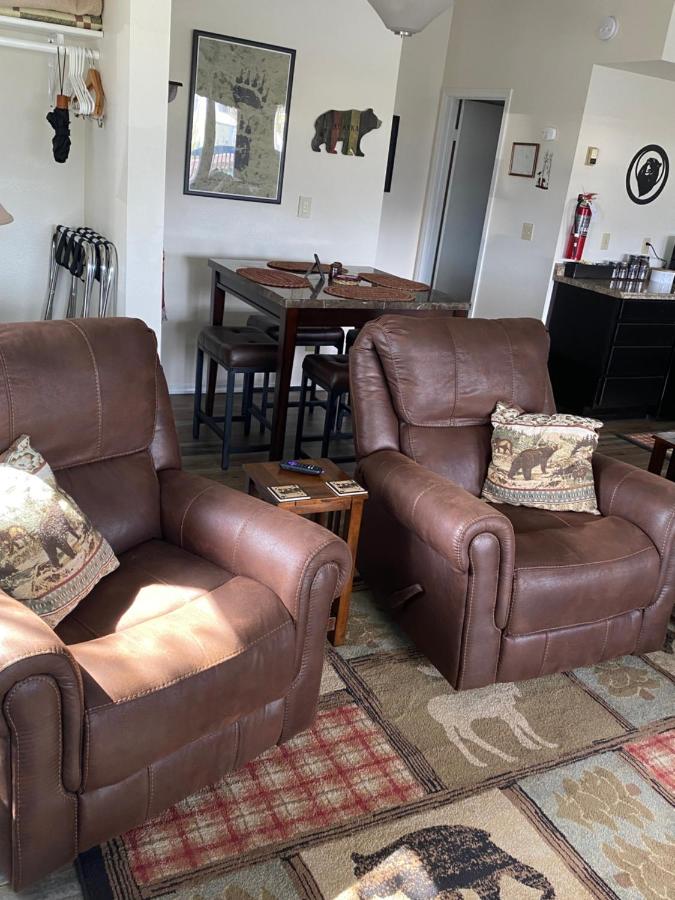 | Bears Den Alaska Lodging