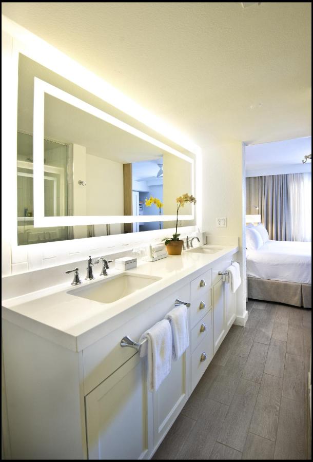 | Beach House Suites by the Don CeSar