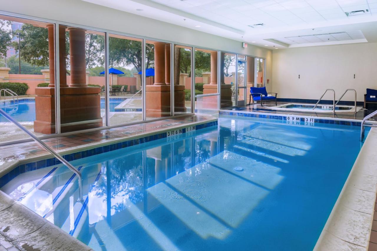 | Sheraton Suites Market Center Dallas