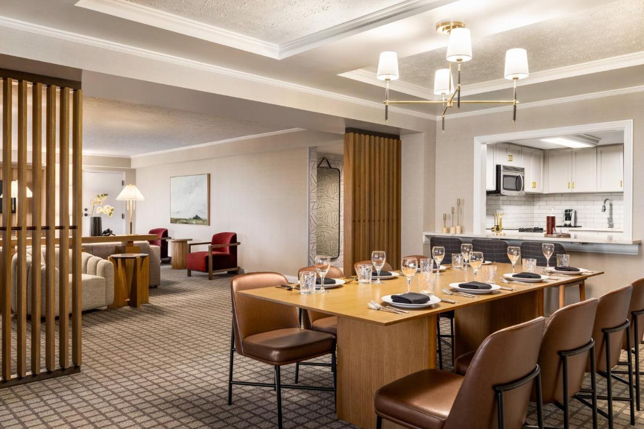 Executive Suite - Non-Smoking at Crowne Plaza Louisville Airport Expo Ctr by IHG
