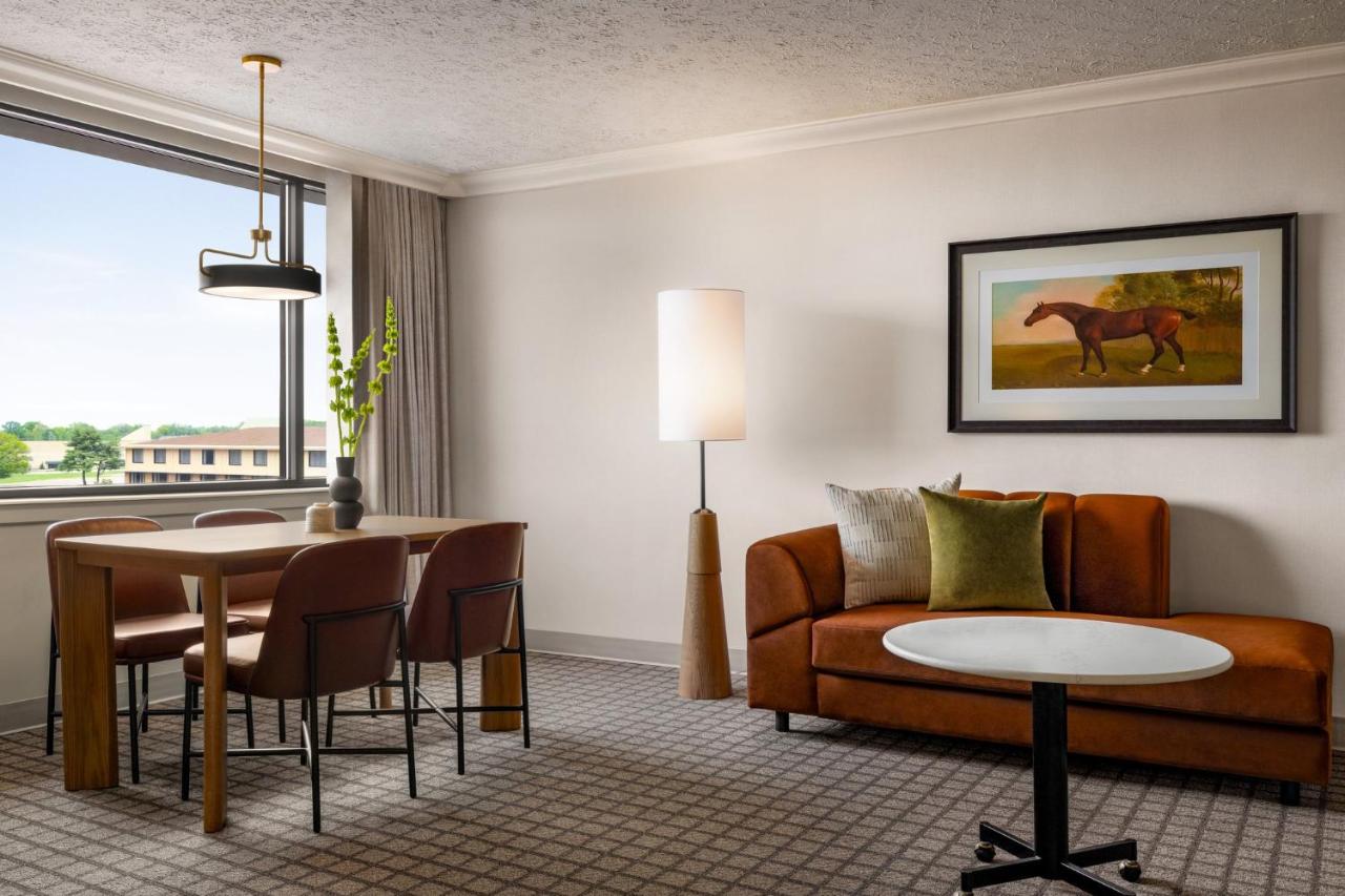 King Suite at Crowne Plaza Louisville Airport Expo Ctr by IHG