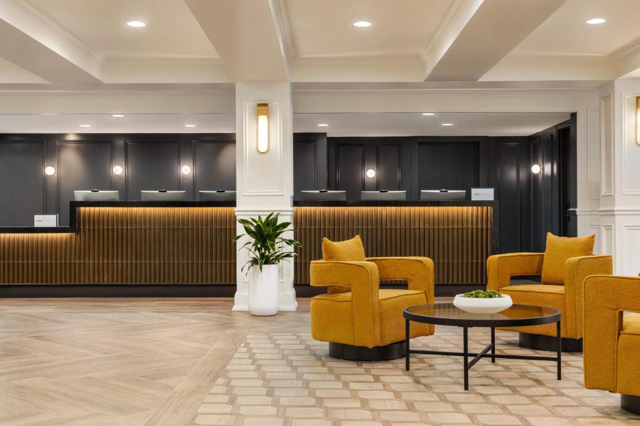 | Crowne Plaza Louisville Airport Expo Center, an IHG Hotel