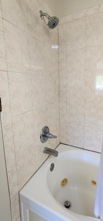 Queen Suite with Sofa Bed - Non-Smoking at All Towne Suites