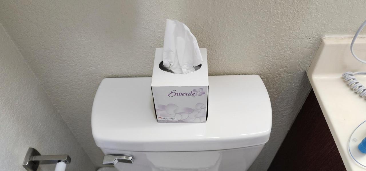 Double Room with Shared Bathroom at All Towne Suites