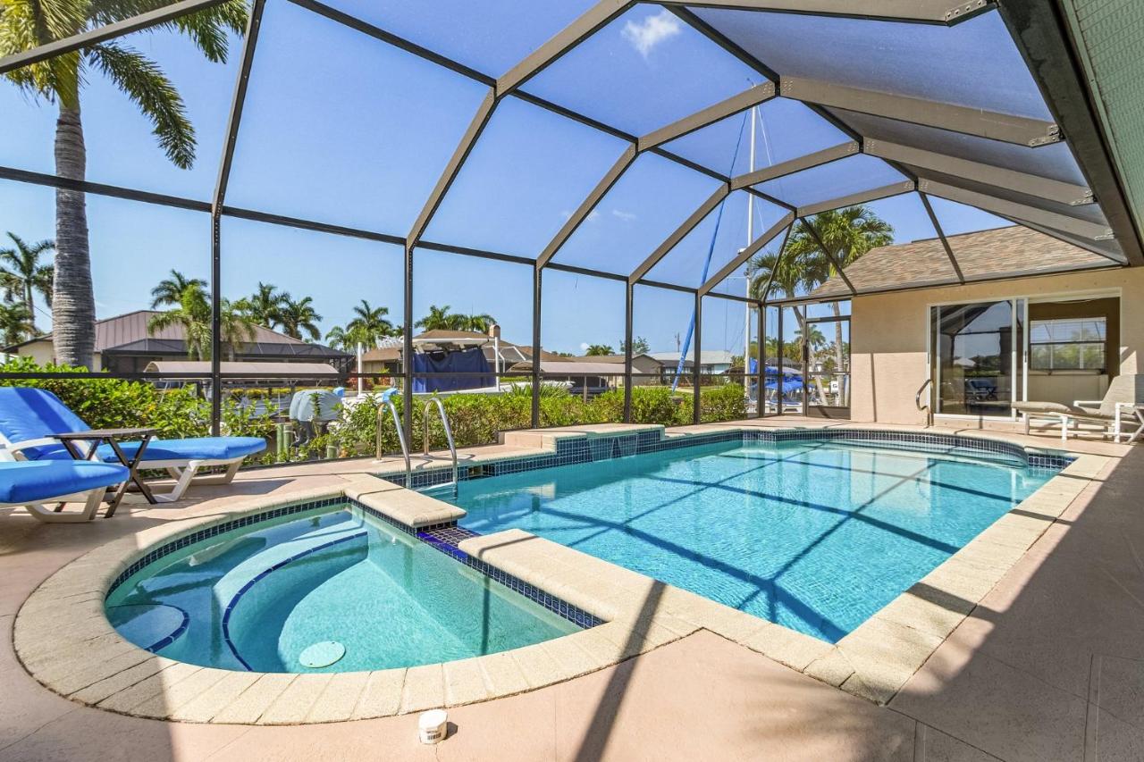 | Waterfront Villa Key Largo SW Cape ID1512