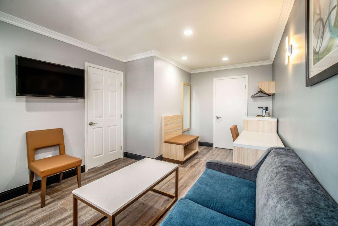 Travelodge Inn & Suites by Wyndham Bell Los Angeles Area