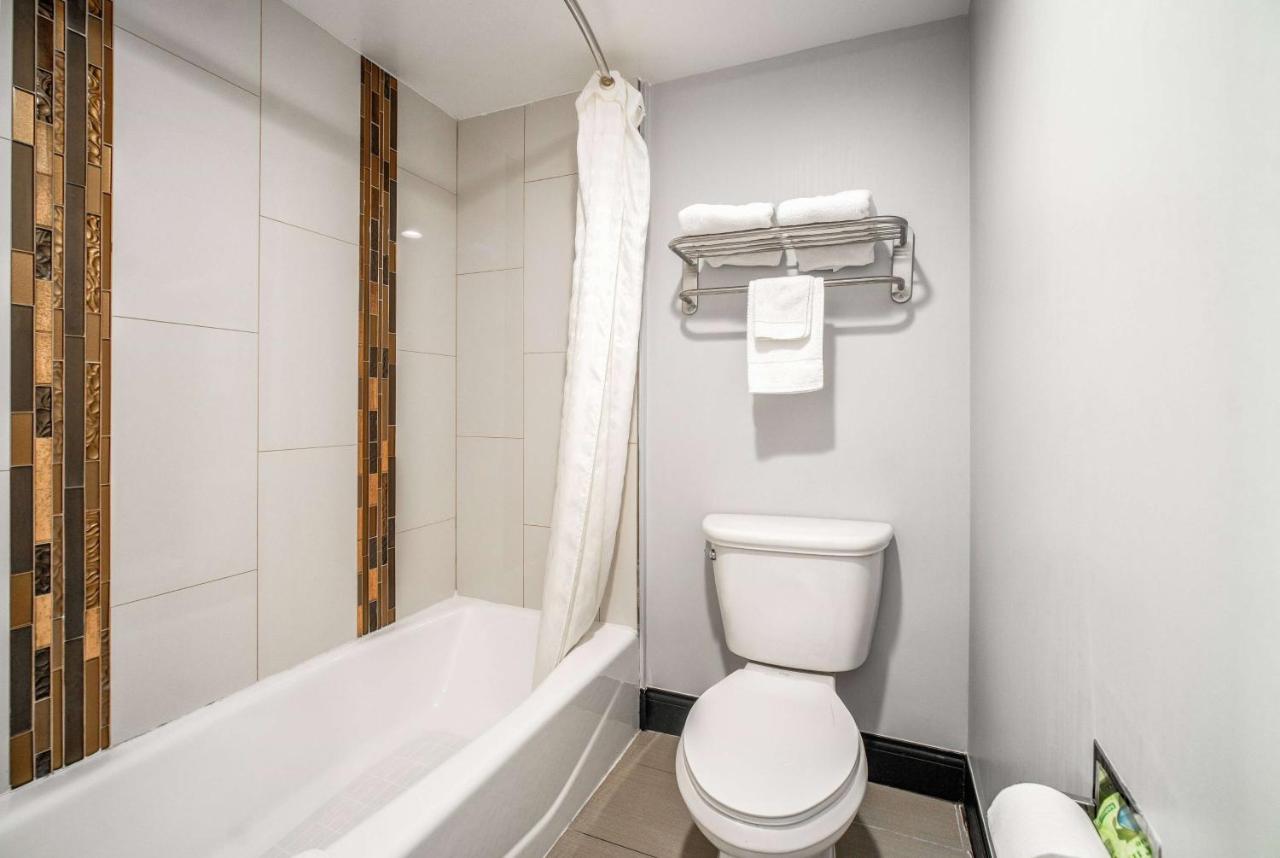 Travelodge Inn & Suites by Wyndham Bell Los Angeles Area