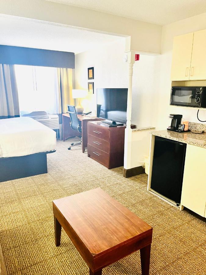 King Suite - Non-Smoking at Comfort Inn & Suites Jackson