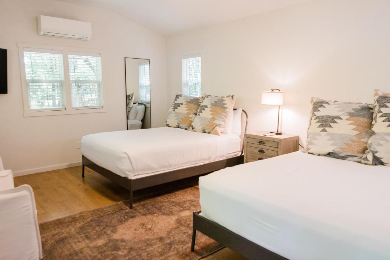 | Dahlonega Resort and Vineyard