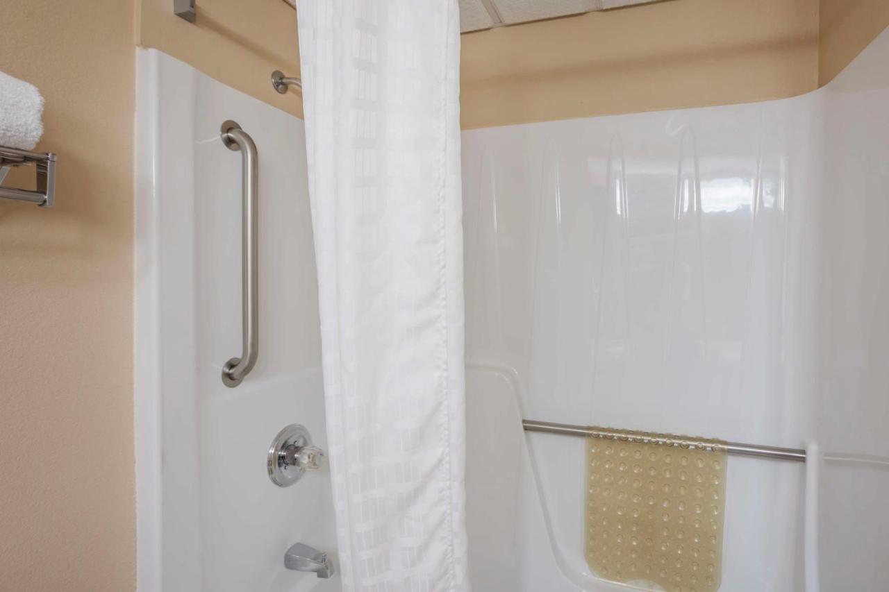 Room #51361619 at Best Western Inn At Blakeslee-pocono