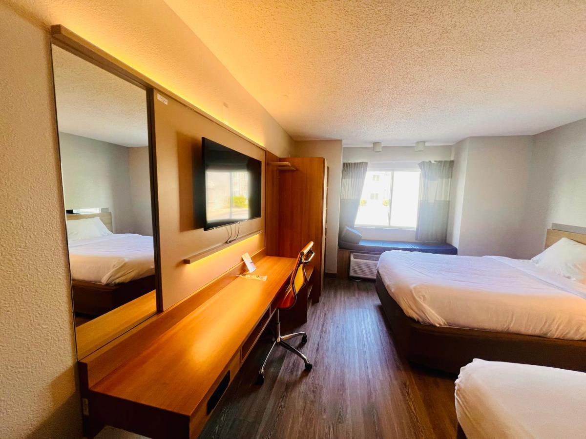Queen Room with Two Queen Beds - Non-Smoking at Microtel Inn by Wyndham Lexington