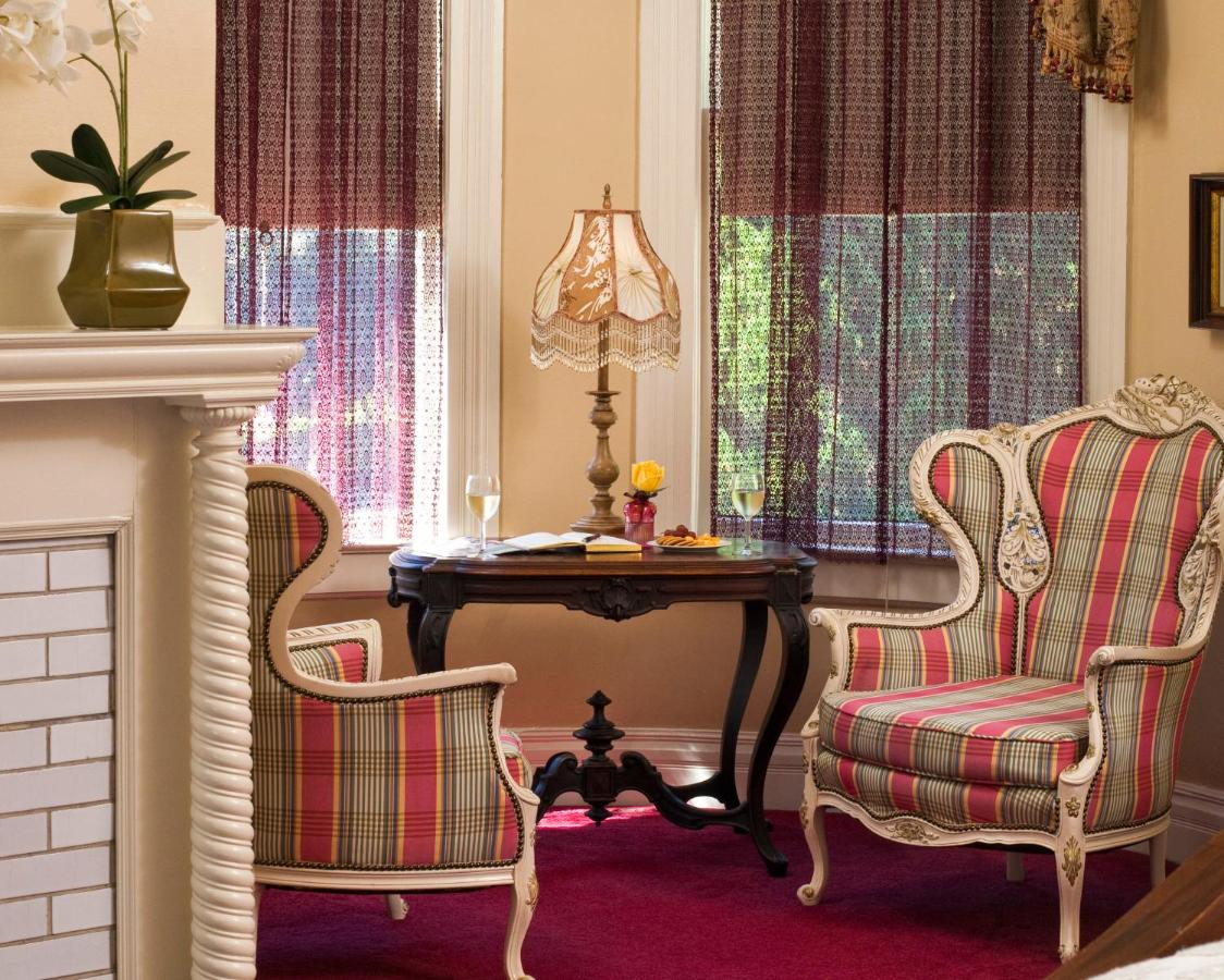  | Devereaux Shields House