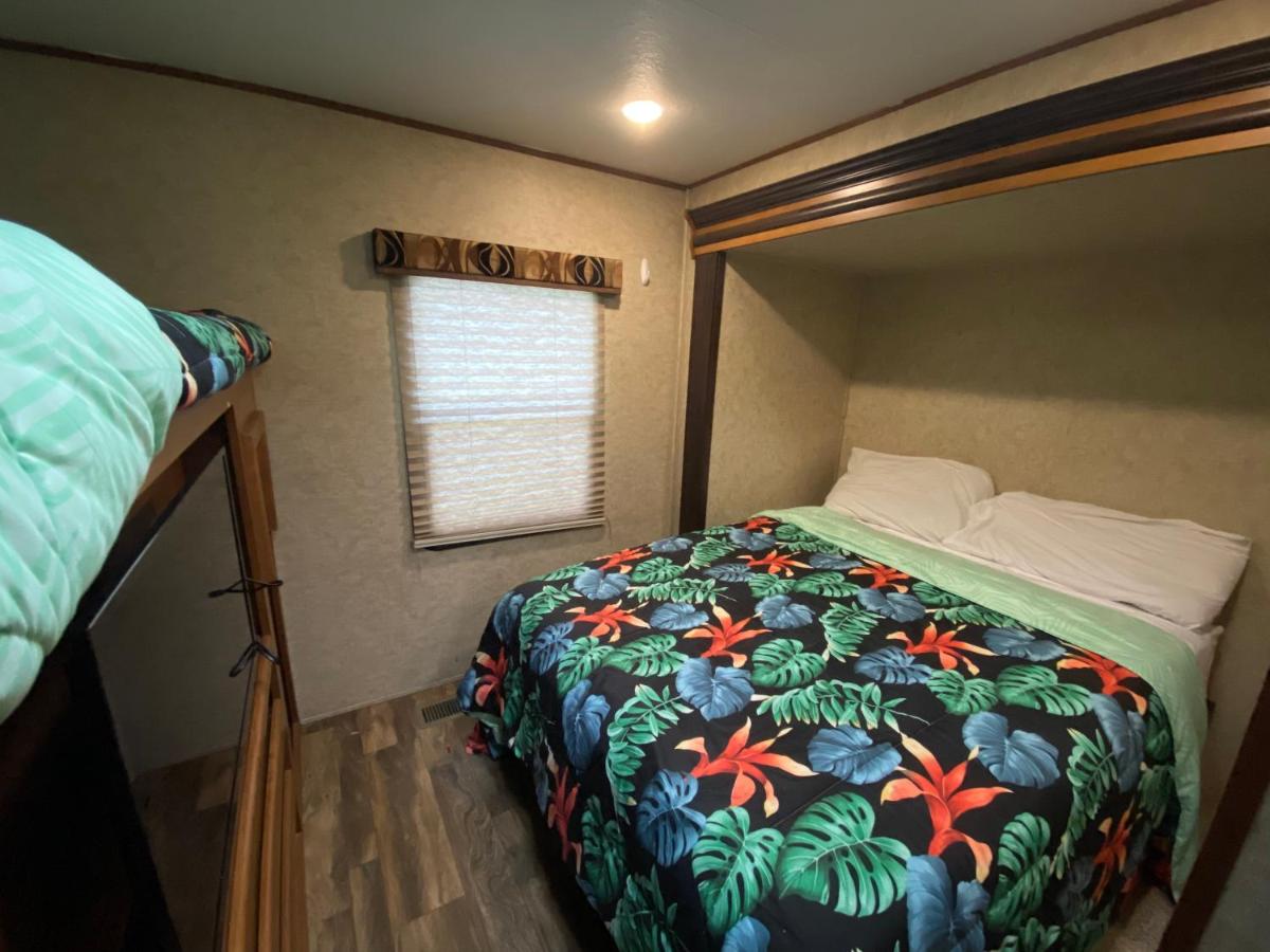  | Blue Dolphin Inn and Cottages