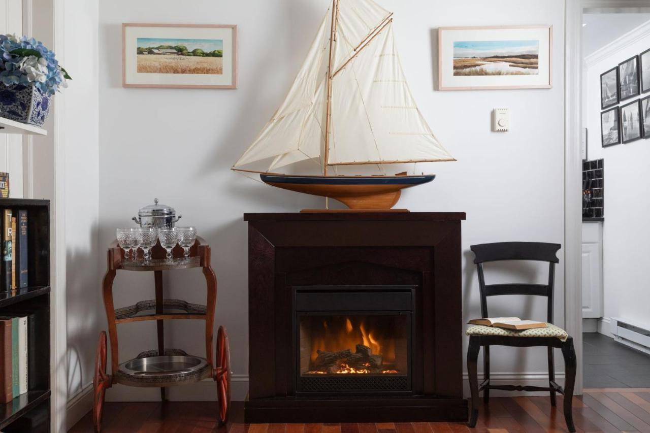 | Harbor Knoll Bed and Breakfast