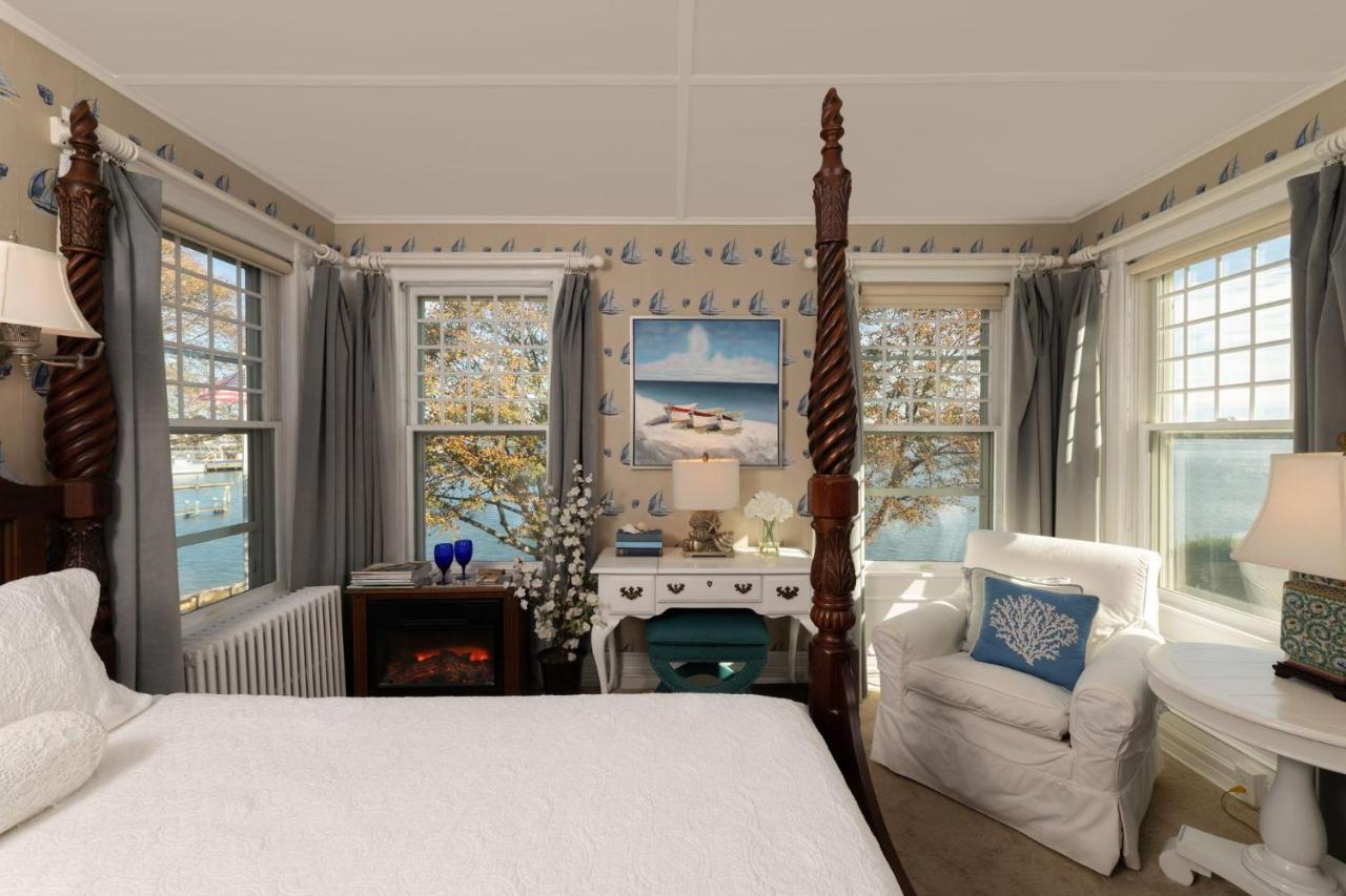 | Harbor Knoll Bed and Breakfast