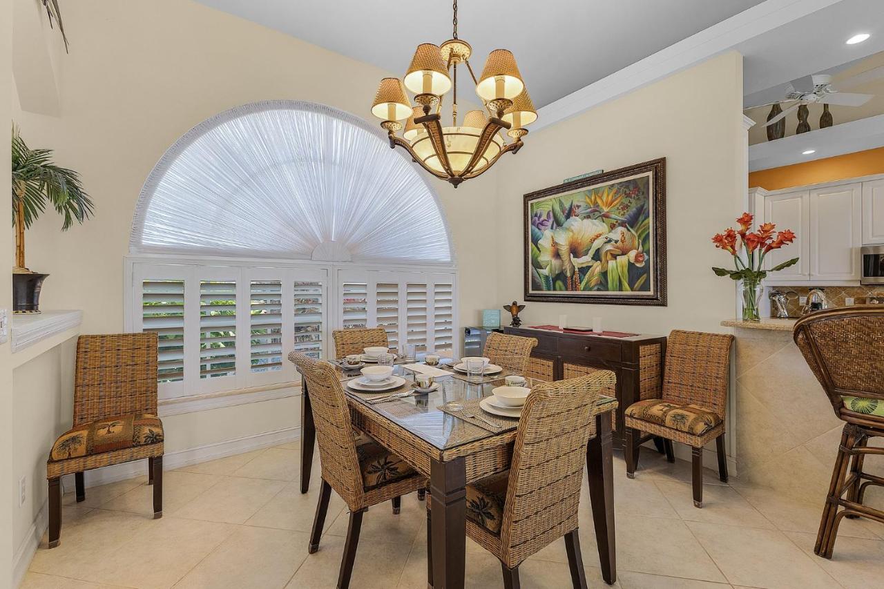 | Waterfront Villa ID2621