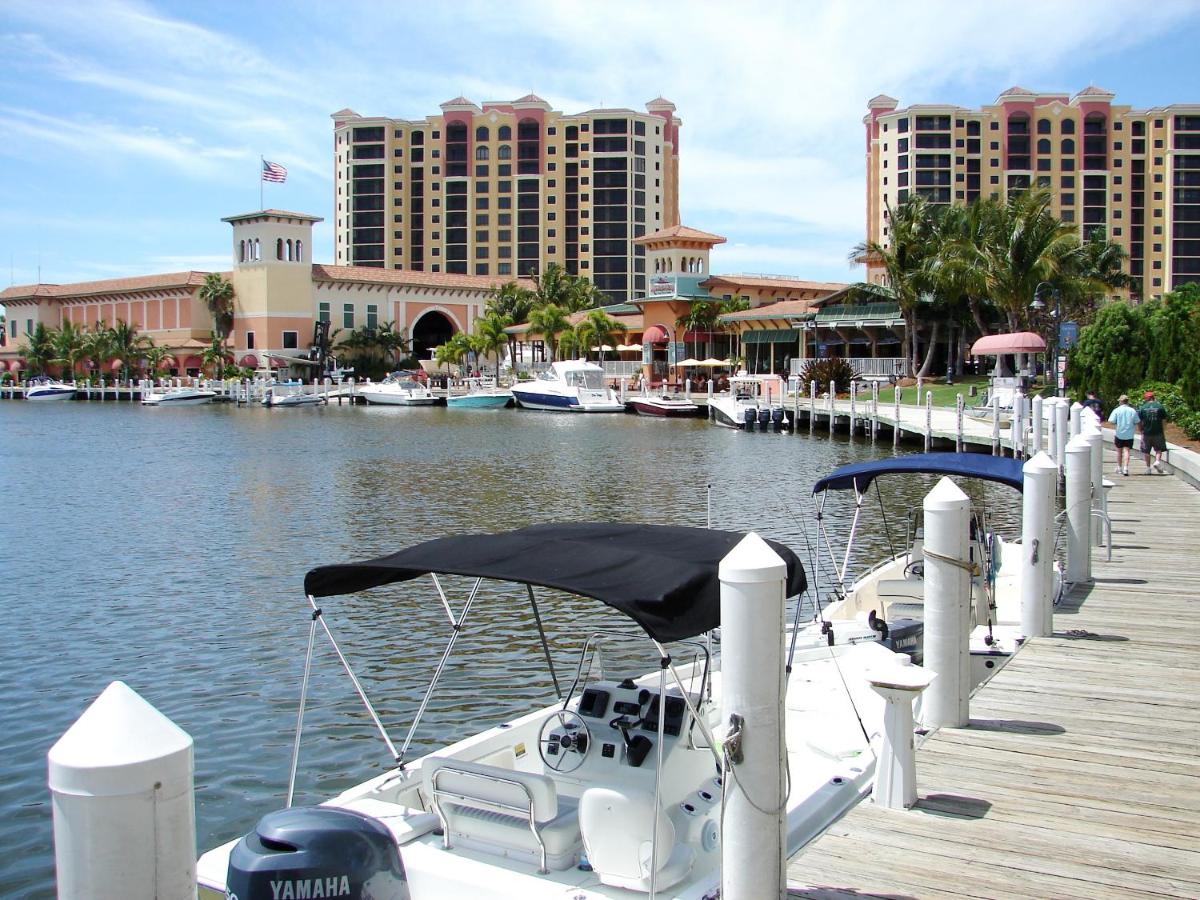 | Waterfront Villa ID2621