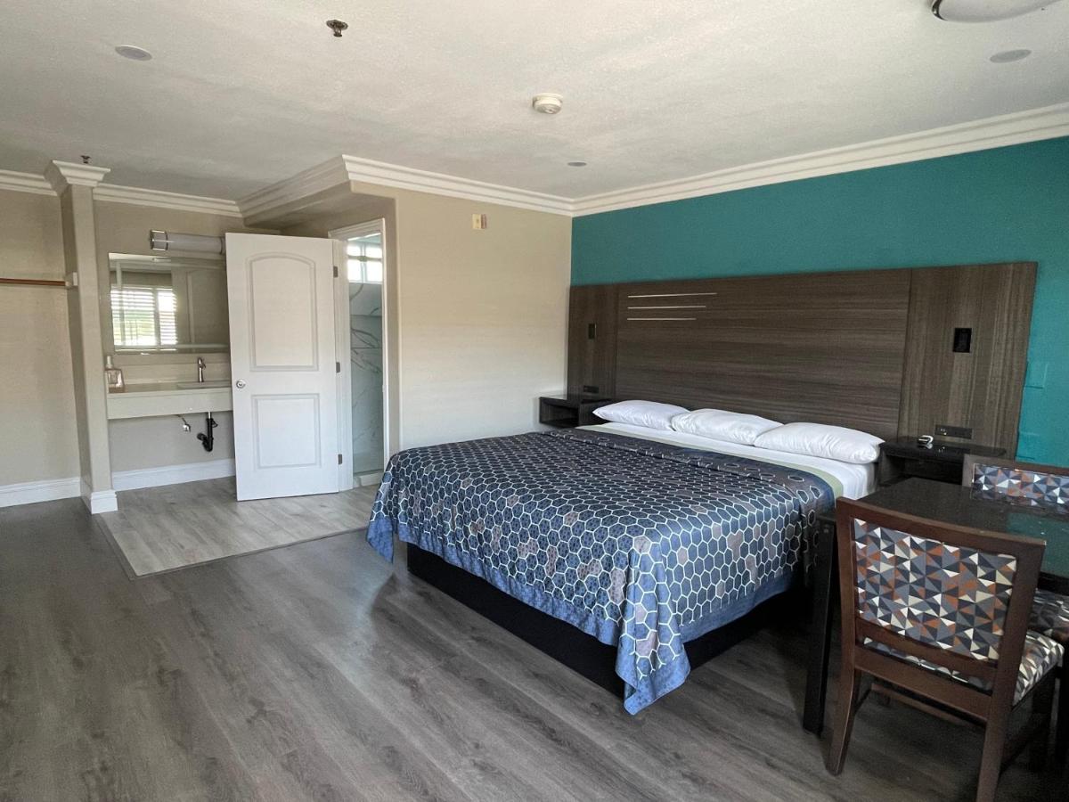 | Diamond Inn