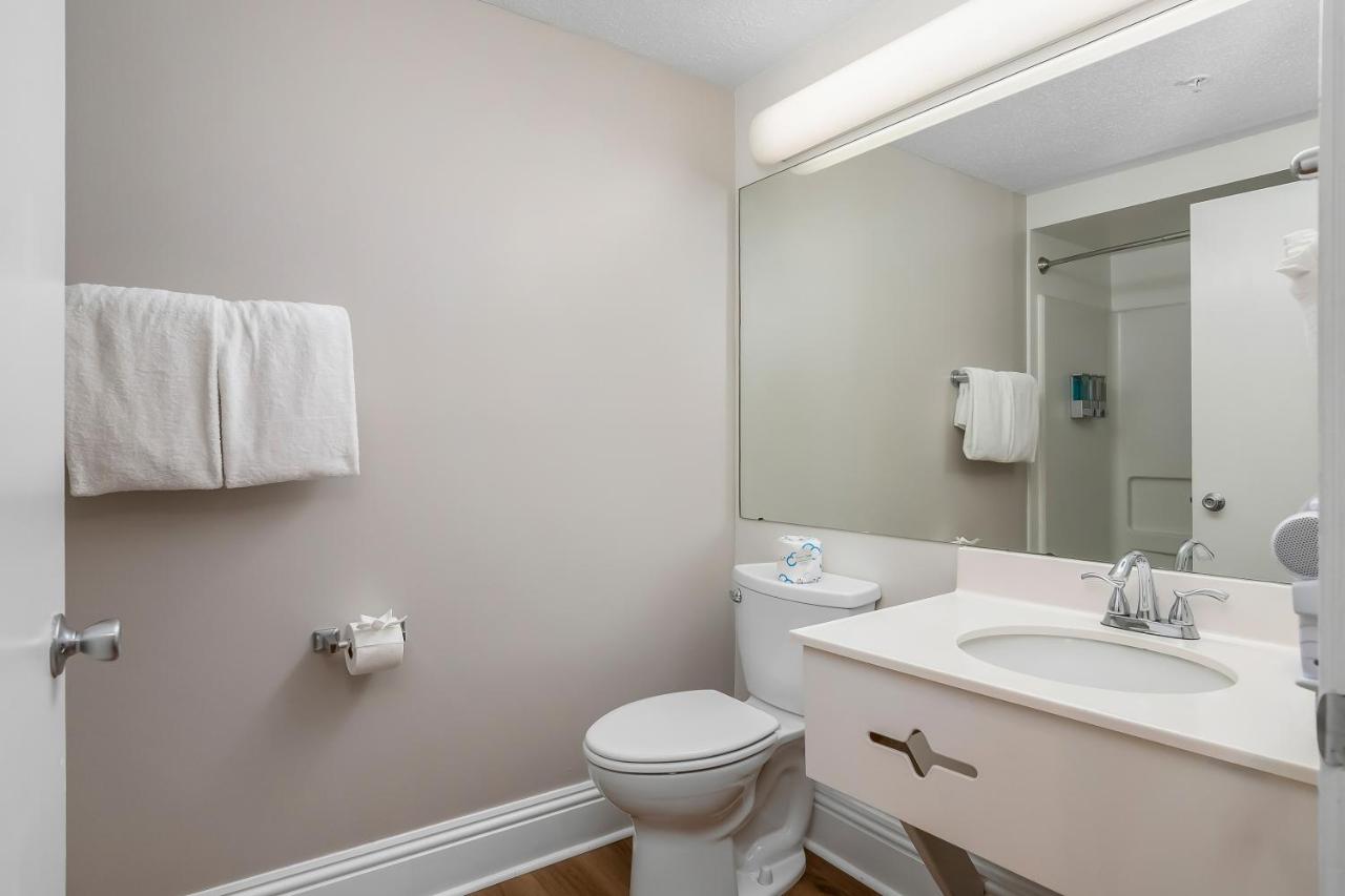 | Naples Park Central Hotel