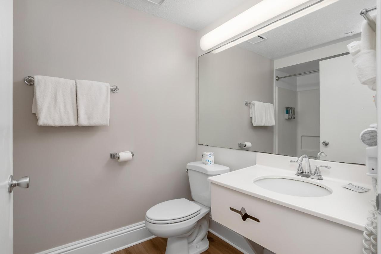 Double Room with Two Double Beds at Naples Park Central Hotel