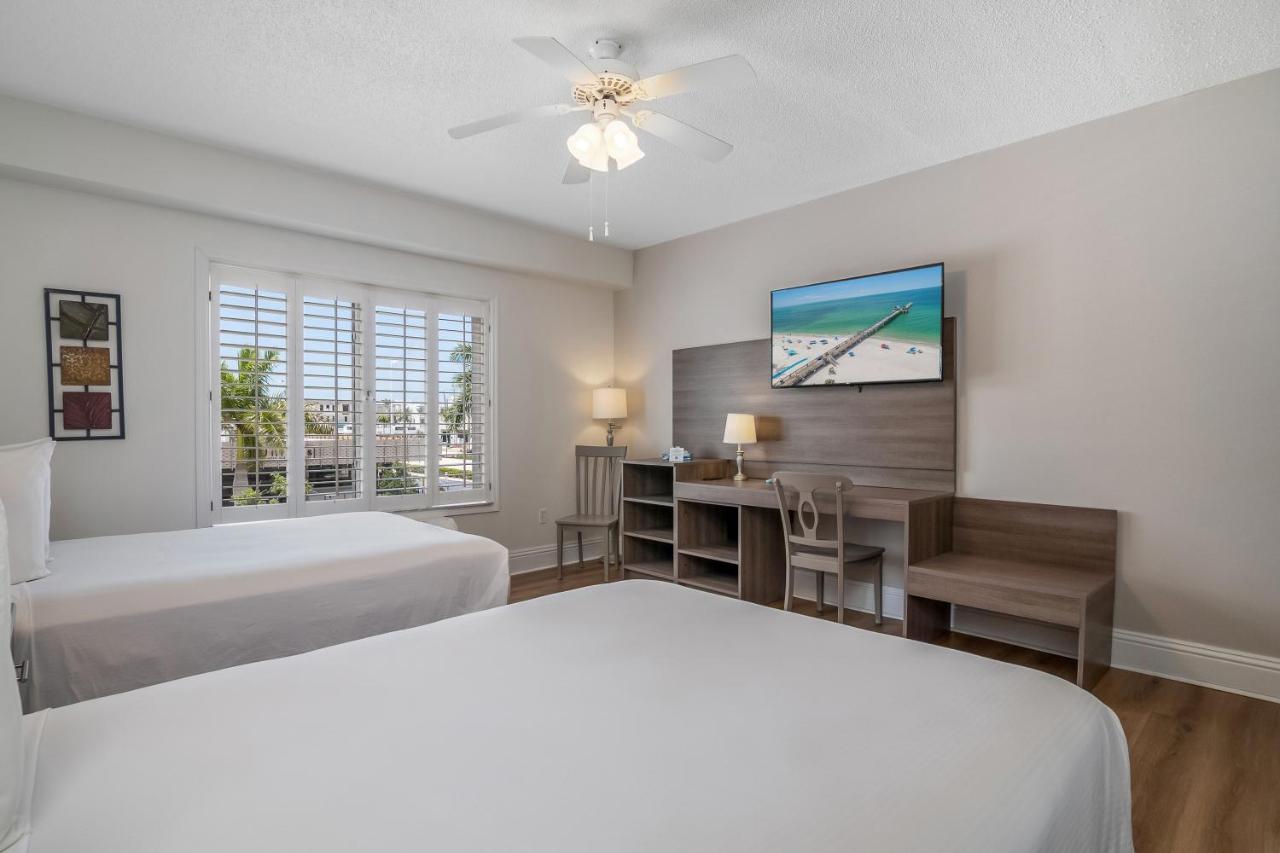 Double Room with Two Double Beds at Naples Park Central Hotel