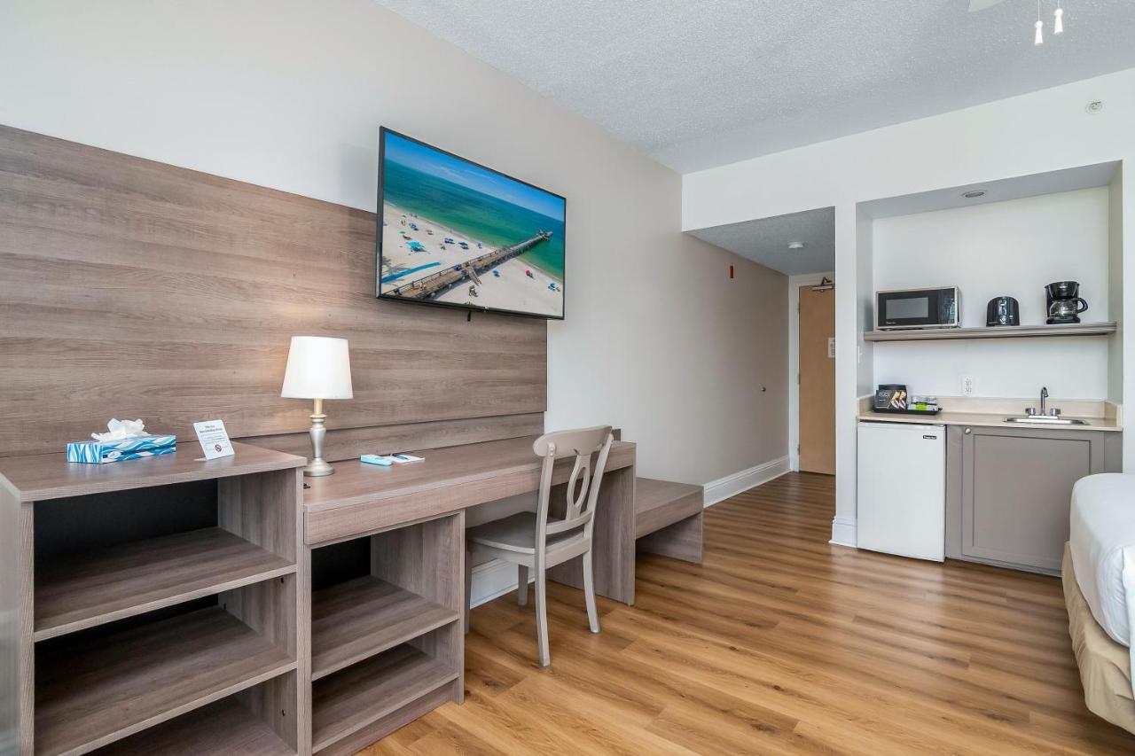 Double Room with Two Double Beds at Naples Park Central Hotel