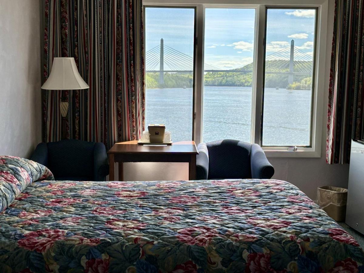  | Fort Knox Inn