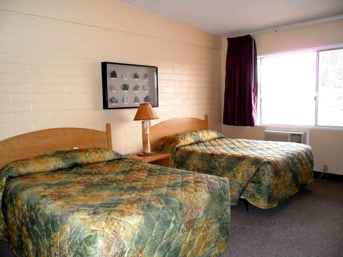 | Grand Canyon Caverns Inn