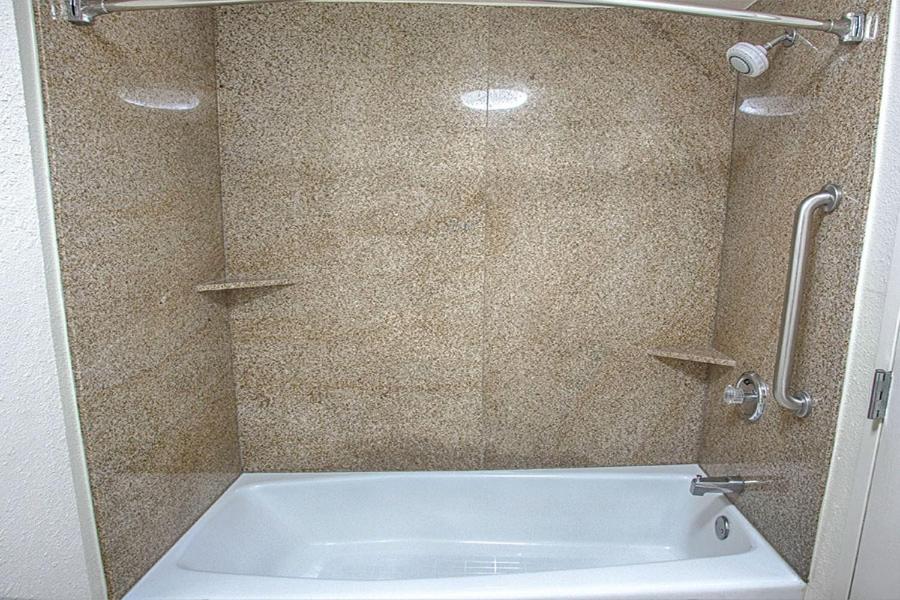 King Room with Roll-In Shower - Accessible/Non-Smoking at Comfort Inn Oxon Hill - National Harbor