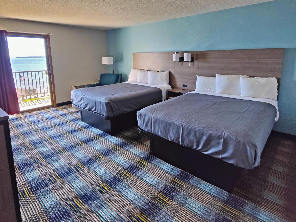 | Bavarian Haus Lakefront Inn