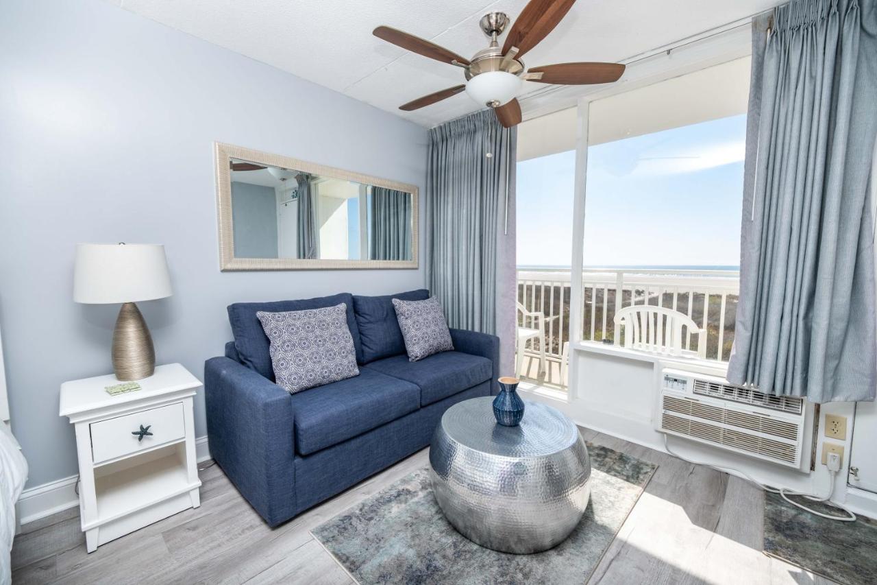 Oceanfront King Studio at Nassau Inn Beachfront