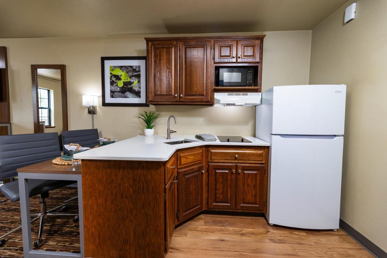 | Extended Stay Airport