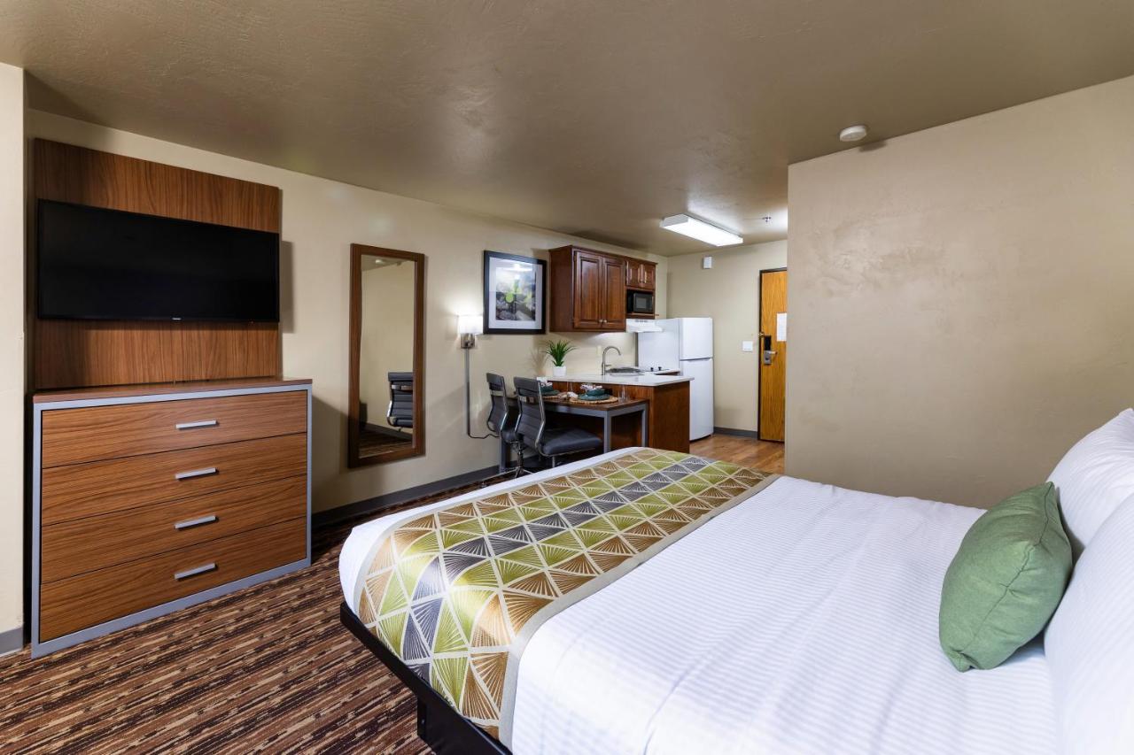 | Extended Stay Airport