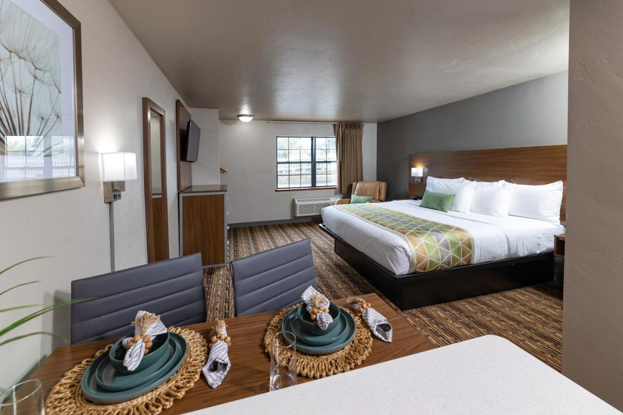 | Extended Stay Airport