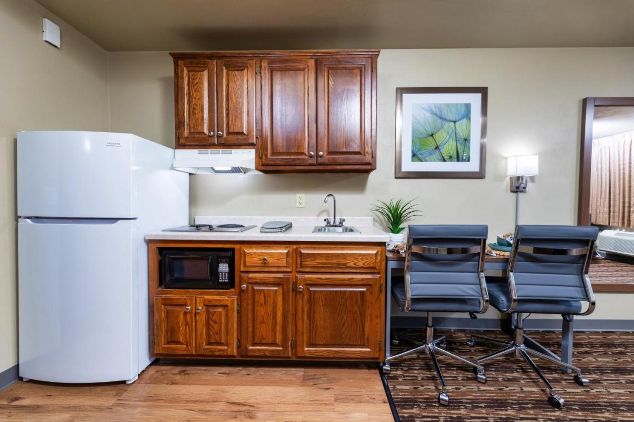 | Extended Stay Airport