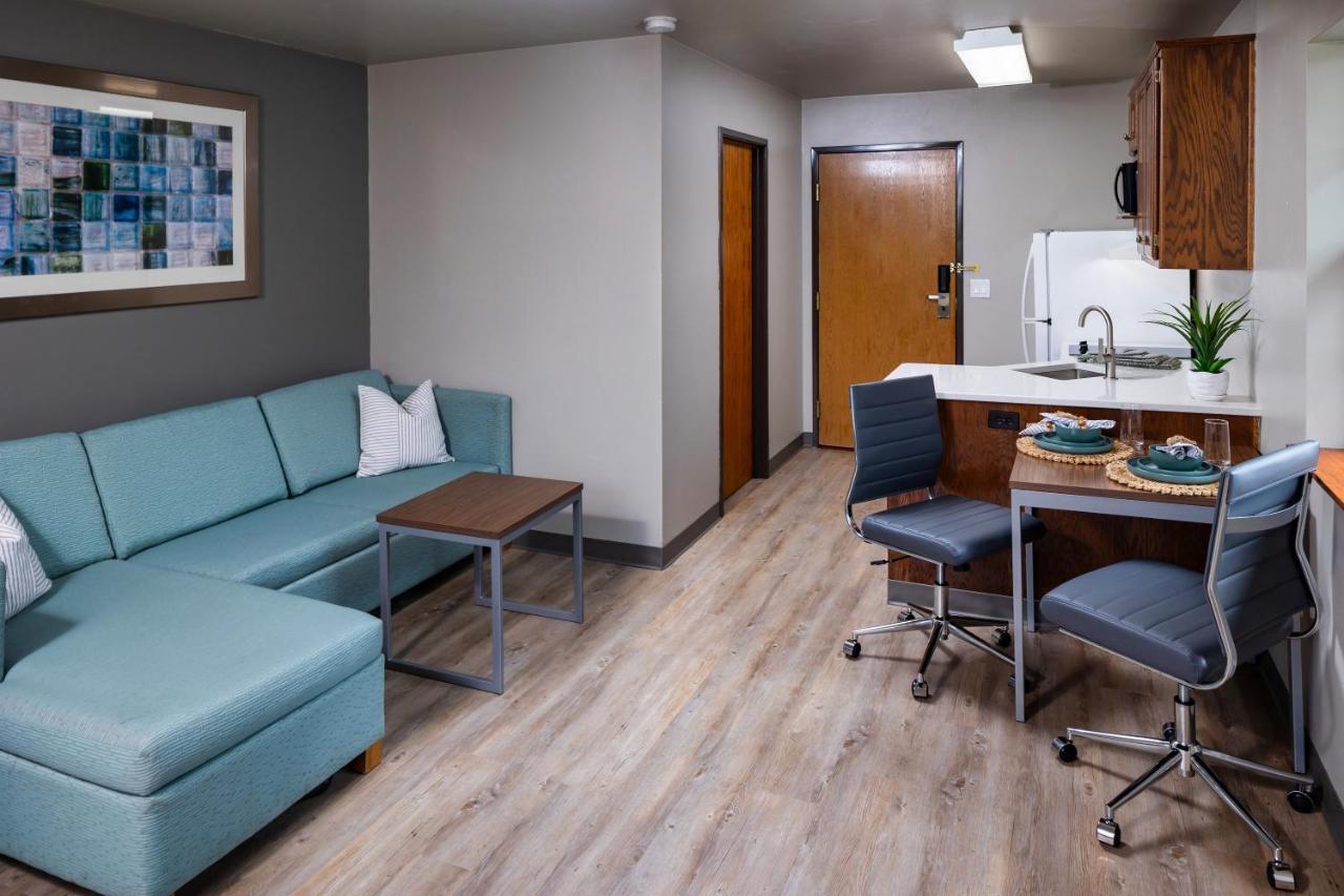 | Extended Stay Airport