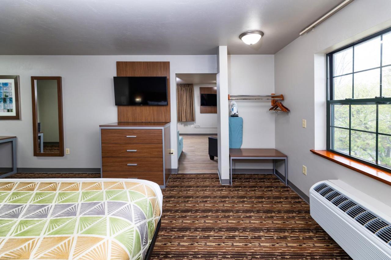 | Extended Stay Airport