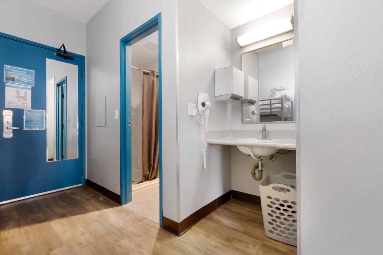  | HI Los Angeles - Santa Monica Hostel