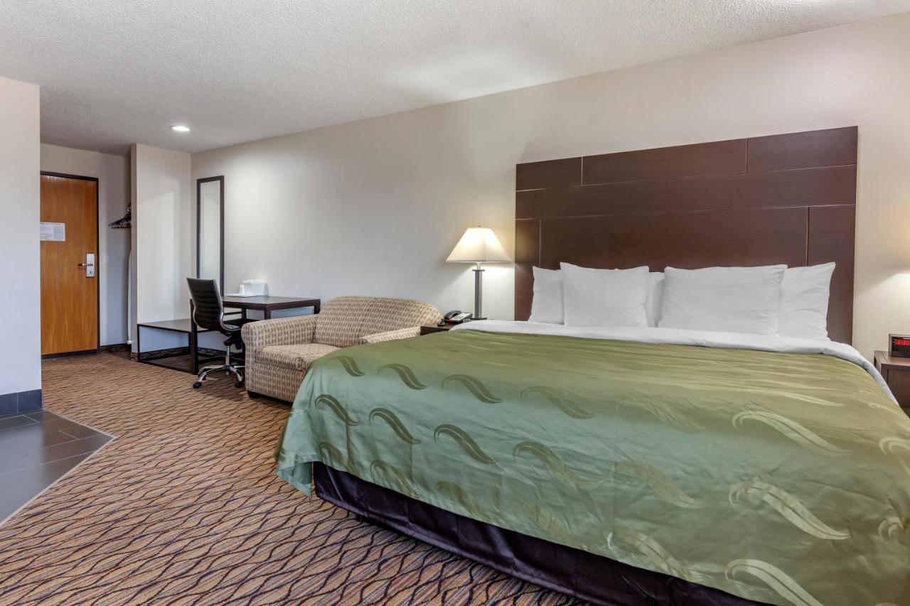 King Suite - Non-Smoking at Quality Inn New London