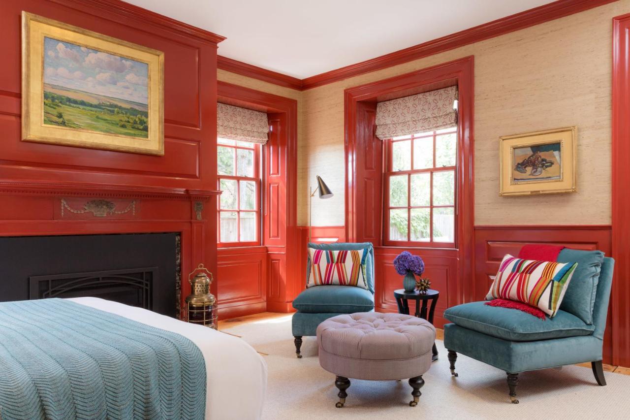 Deluxe Queen Room at The Merchant