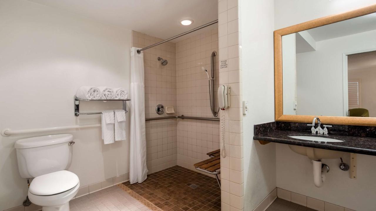 Best Western Plus Humboldt Bay Inn