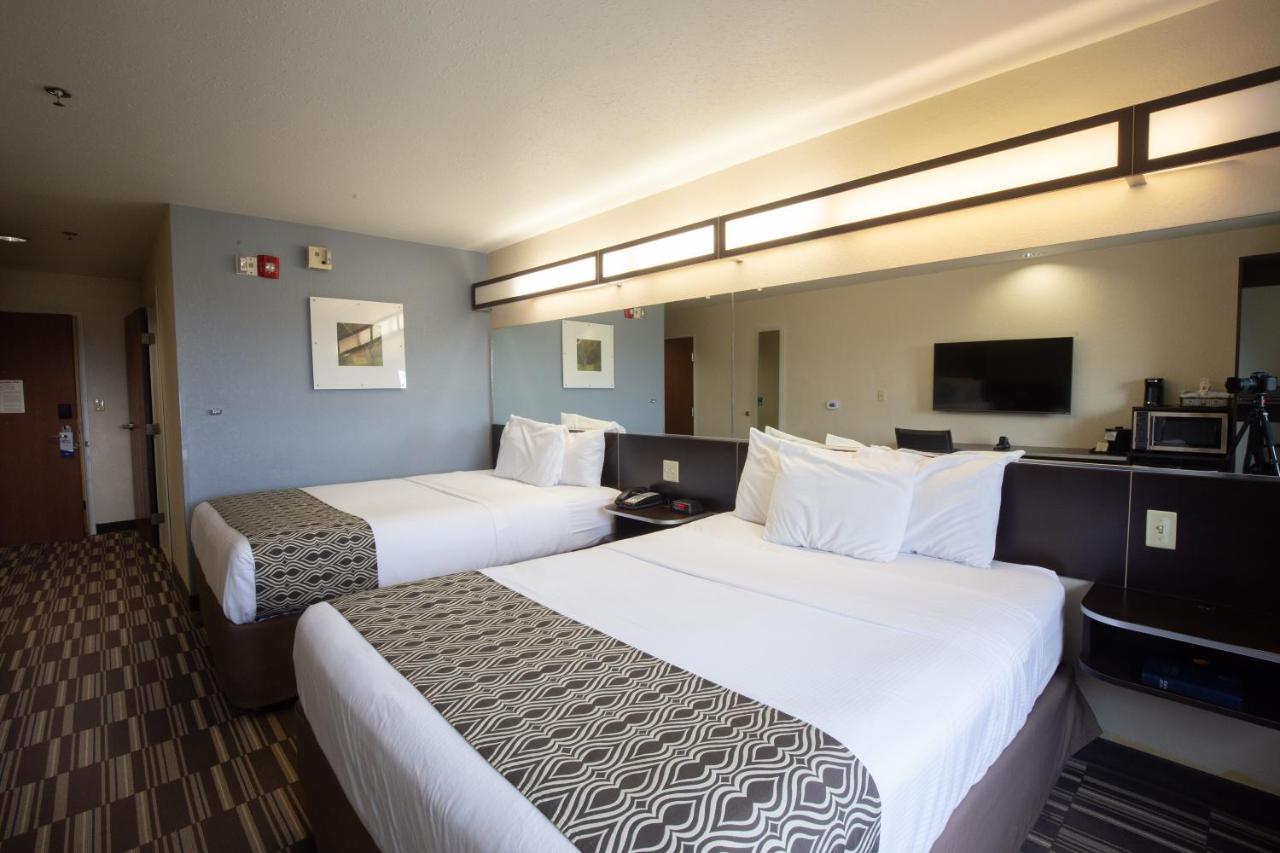 Queen Room with Two Queen Beds - Non-Smoking at Microtel Inn & Suites by Wyndham Waynesburg
