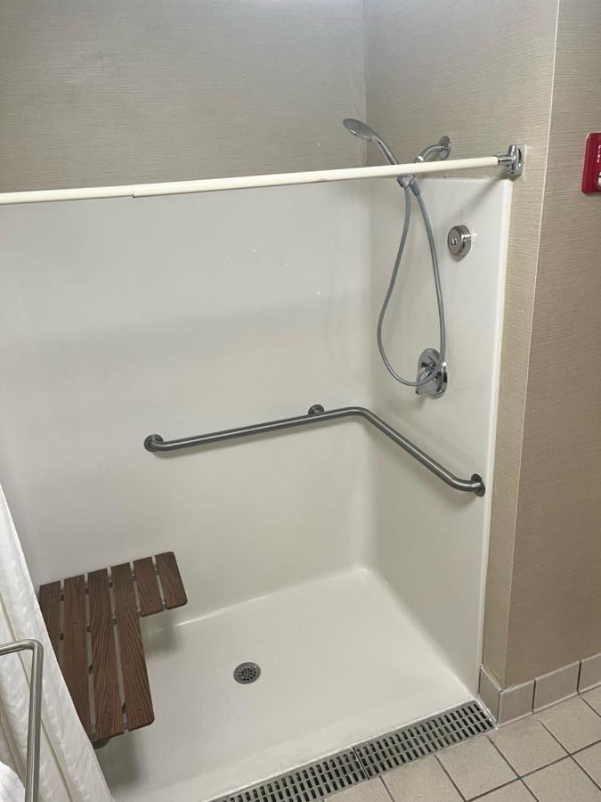 King Room - Accessible/Non-Smoking at Comfort Inn & Suites Jackson