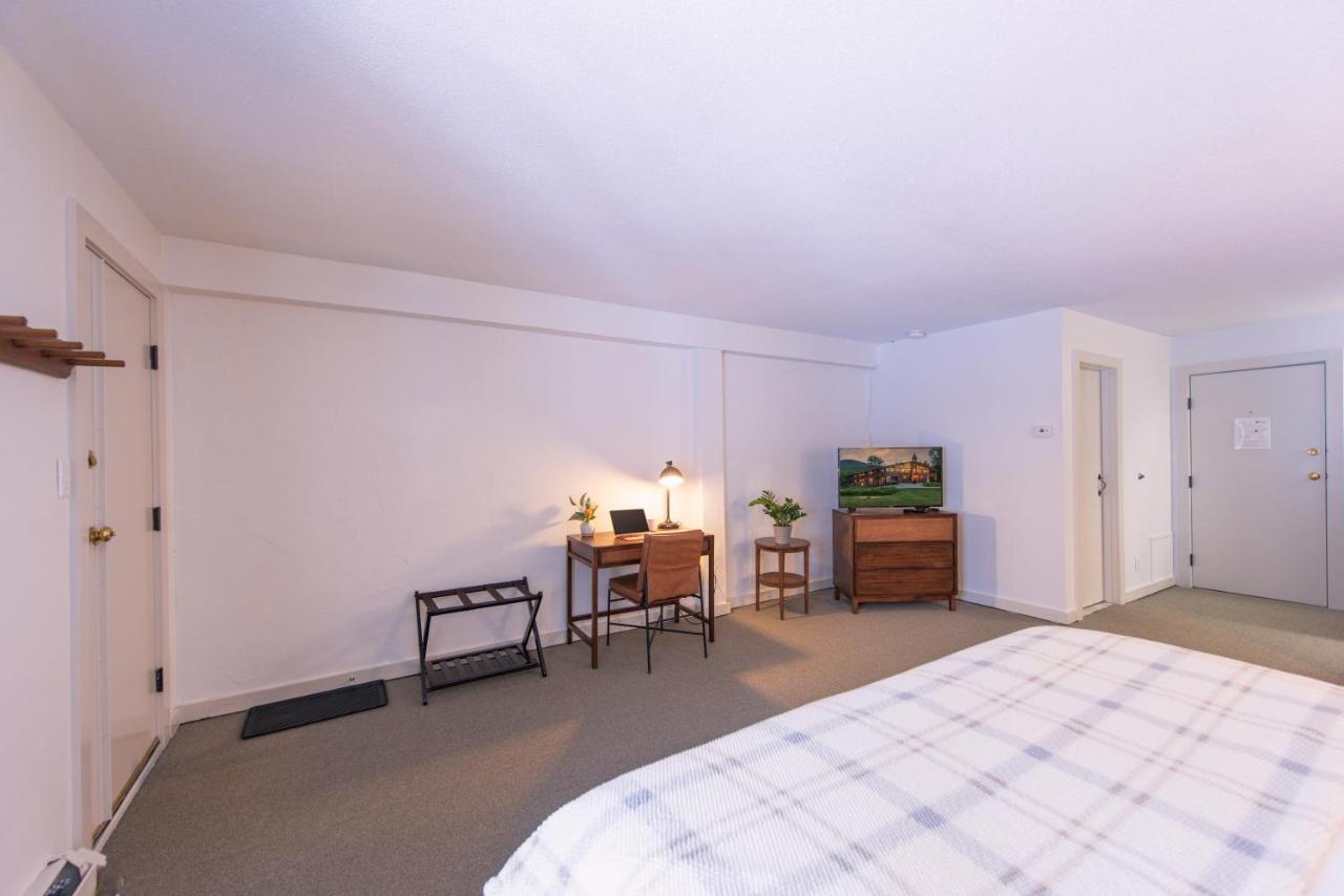 | Innsbruck Inn at Stowe
