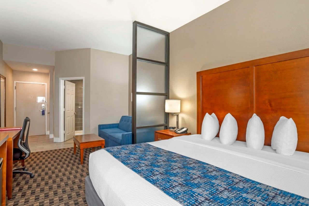 King Suite at Best Western Plus Greenville I-385 Inn & Suites