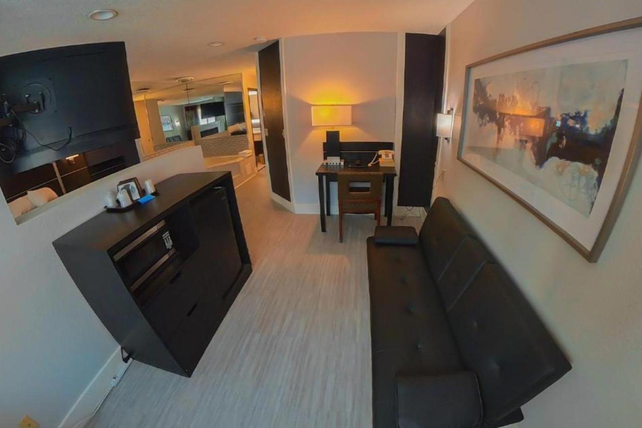 | Coratel Inn & Suites by Jasper Hastings