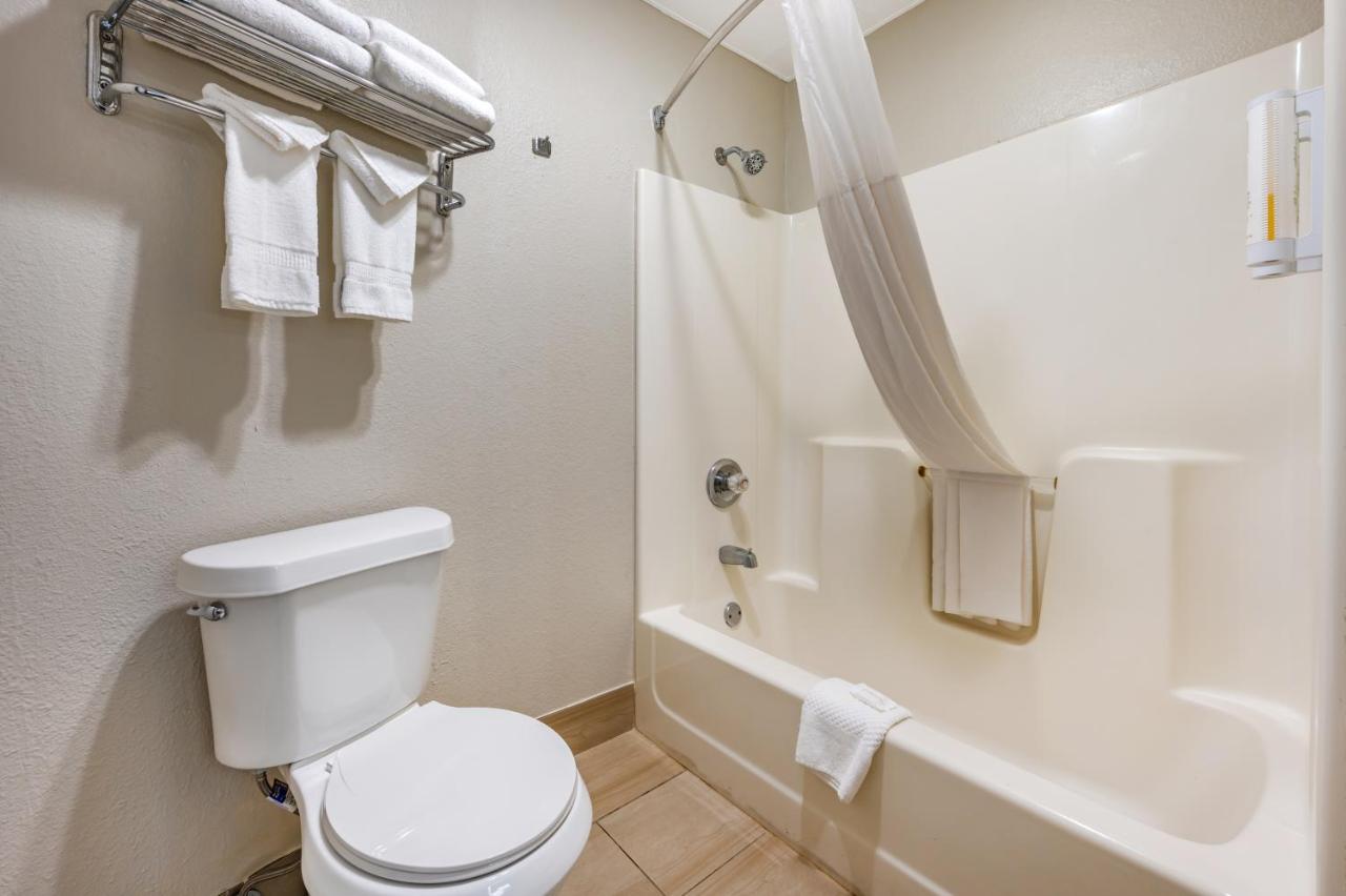 | Quality Inn Louisville