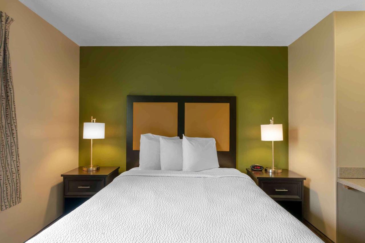 Queen Studio - Non-Smoking at Extended Stay America Select Suites Atlanta Kennesaw