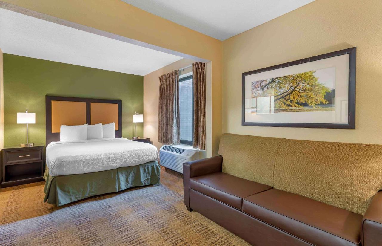 Deluxe Studio with 1 Queen Bed - Non-Smoking at Extended Stay America Select Suites Atlanta Kennesaw