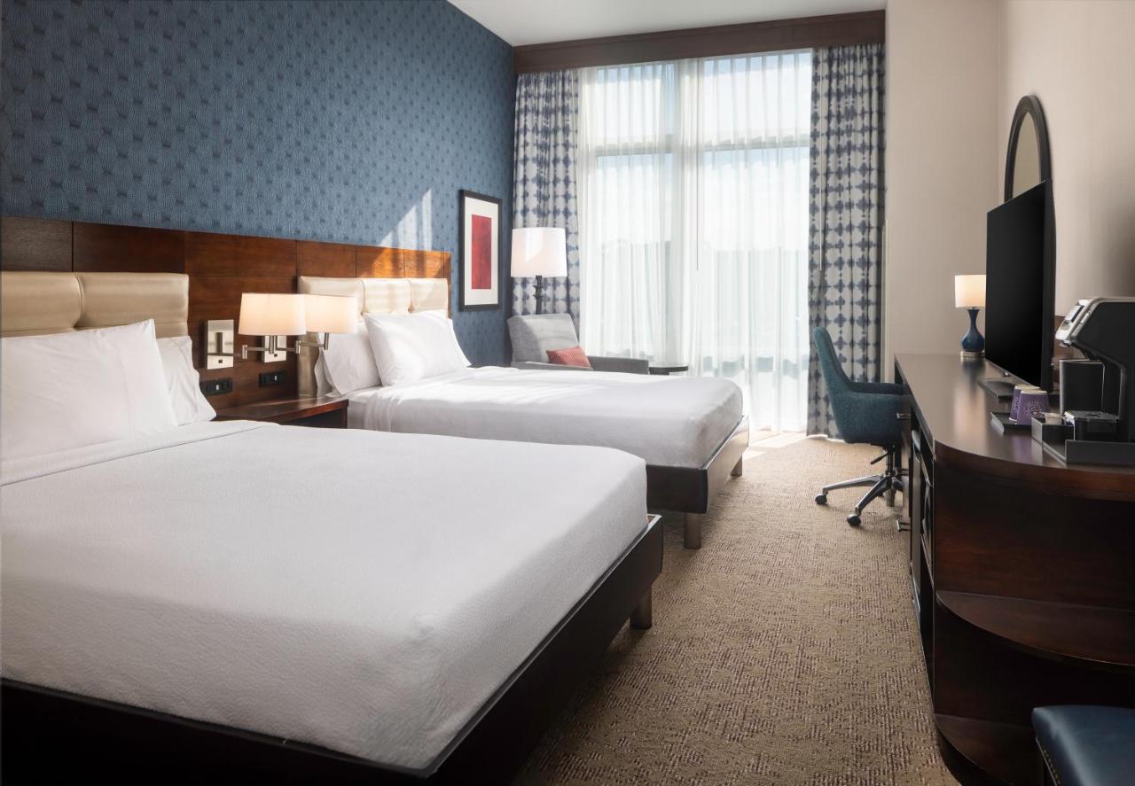 Queen Room with Two Queen Beds - Disability Access at Hilton Garden Inn Washington DC/Georgetown Area
